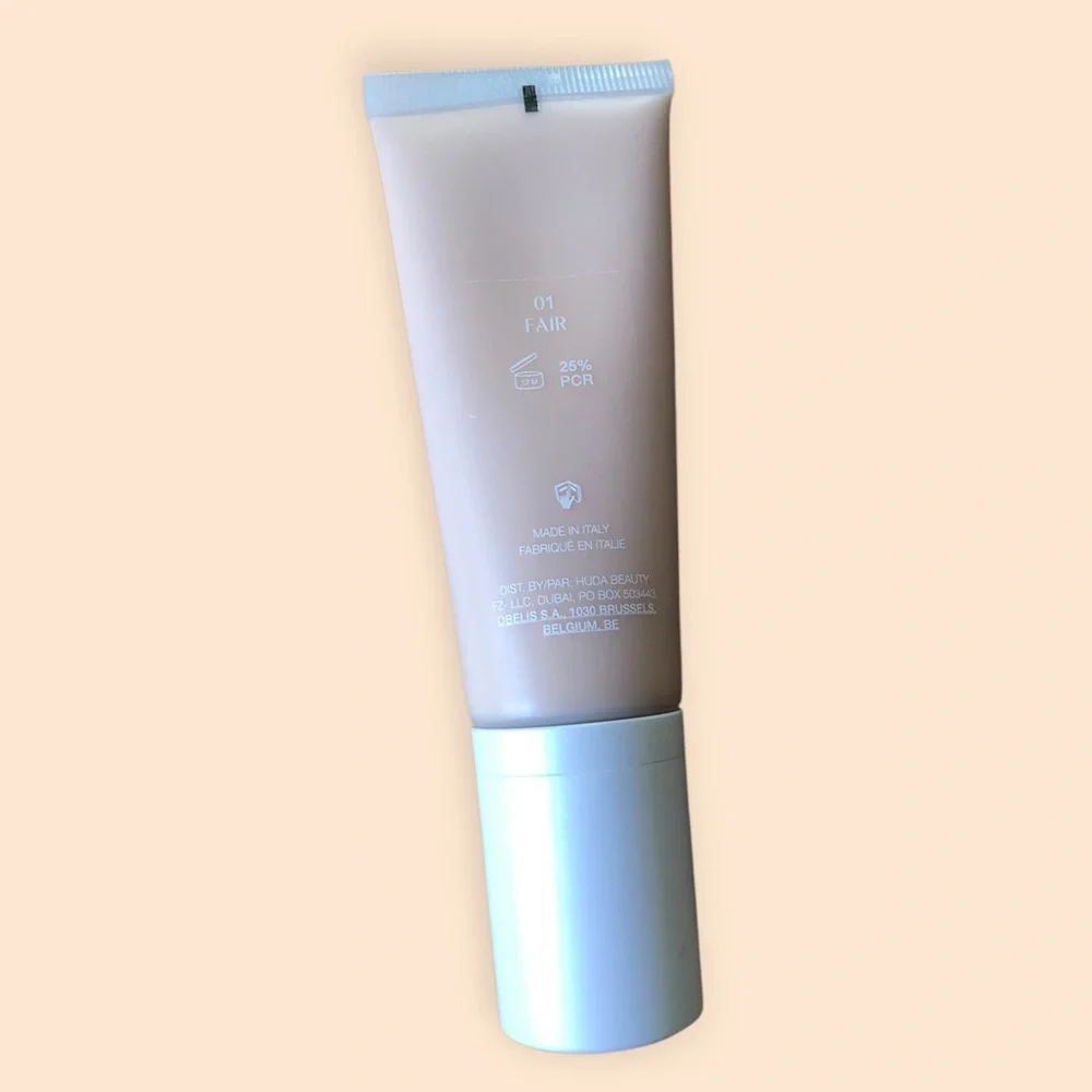 GloWish by Huda Beauty Multi Dew Skin Tint Fair 01 NEW 40 ML / 1.35 fl Oz